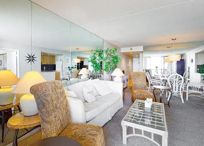 Сasa de vacaciones Incredible Waterfront With Furnished Balcony Views Pools & Gym