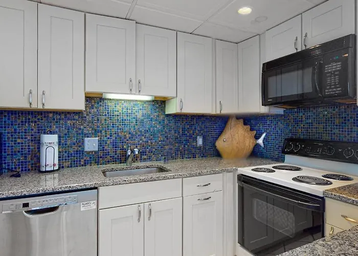 Incredible Waterfront With Furnished Balcony Views Pools & Gym