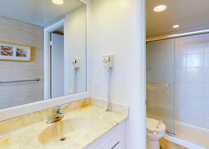 Incredible Waterfront With Furnished Balcony Views Pools & Gym * Ocean City