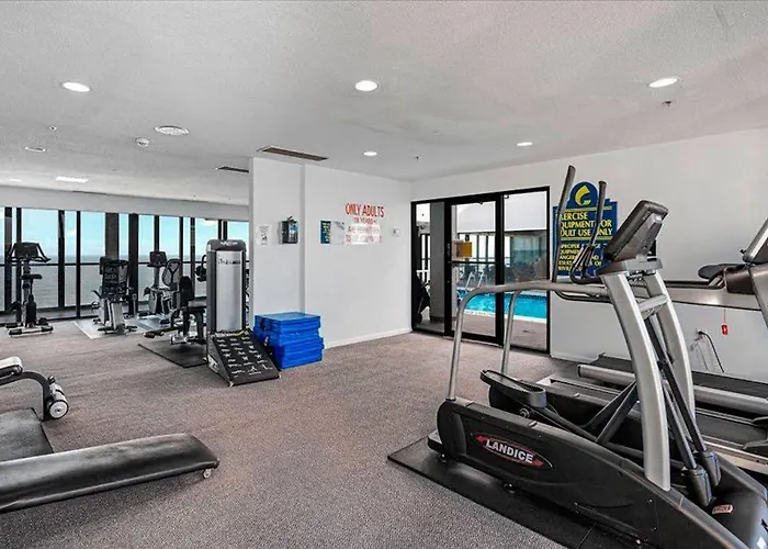Incredible Waterfront With Furnished Balcony Views Pools & Gym Сasa de vacaciones